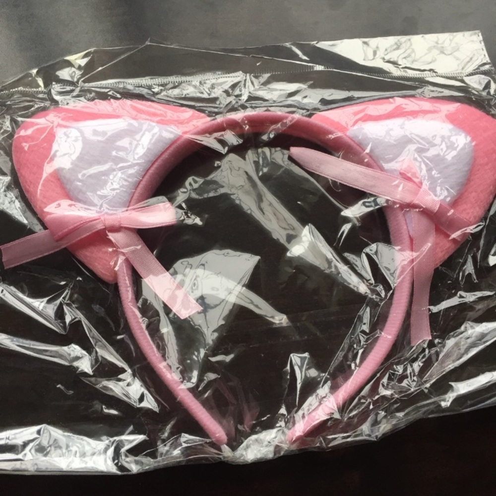 ✨ 2 /$10✨Pink Cat Eat Headband